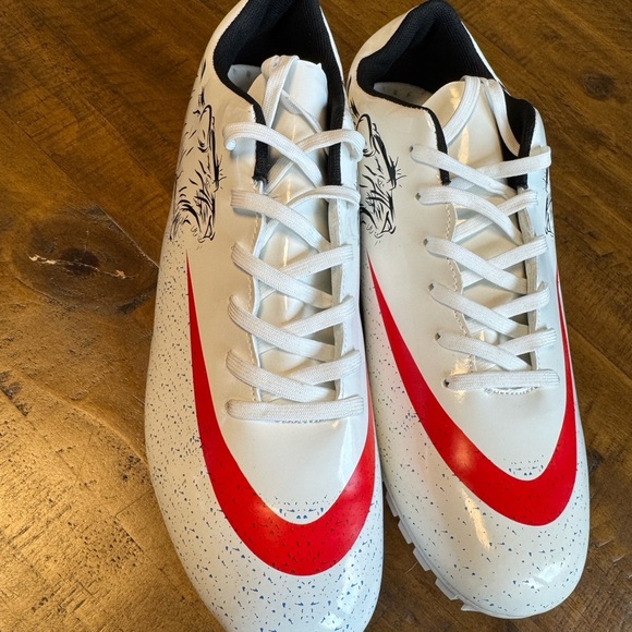 New men’s spike track shoes - Picture 2 of 8